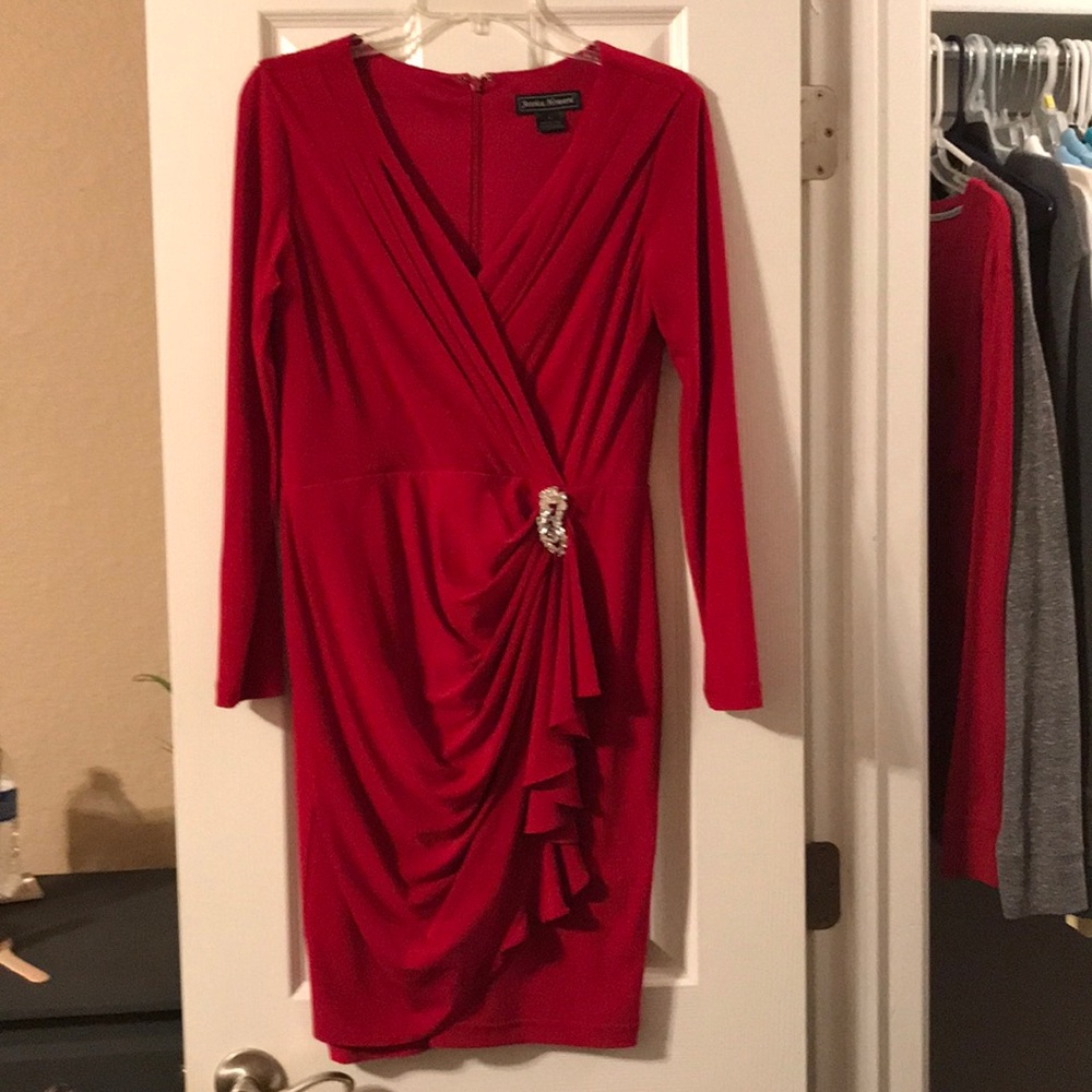 Jessica Howard red dress